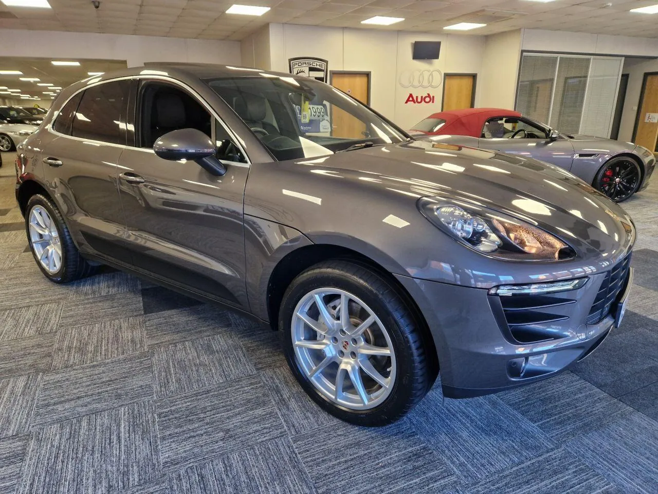 Porsche Macan 2015 photo 2