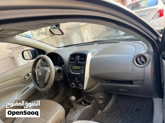 Nissan Sunny 2018 photo 4