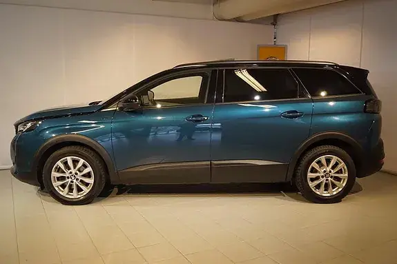 Peugeot 5008 2022 photo 3