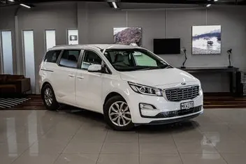 Kia Carnival 2019 photo 2