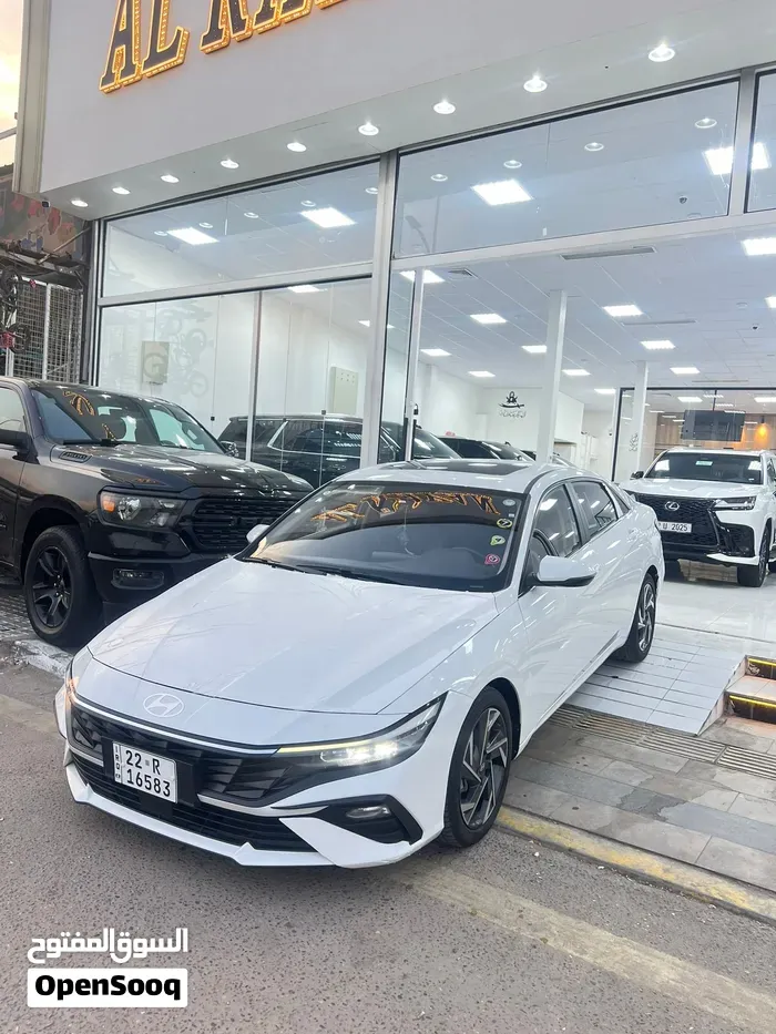 Hyundai Elantra 2025 photo 2