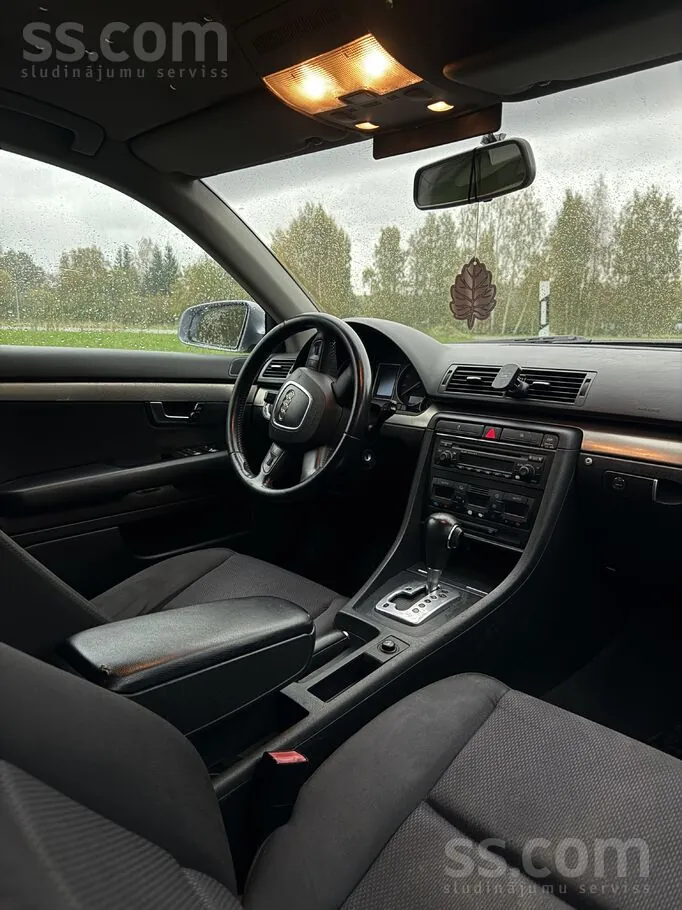Audi A4 2004 photo 5