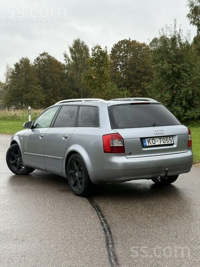 Audi A4 2004 photo 3