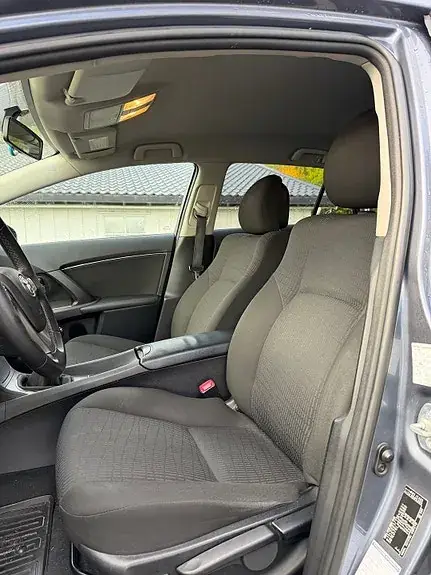 Toyota Avensis 2010 photo 5
