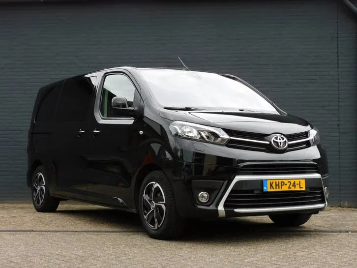 Toyota Proace Verso 2019 photo 2