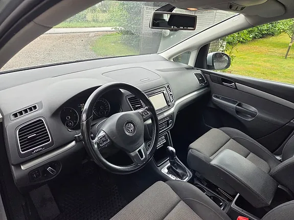 Volkswagen Sharan 2011 photo 4