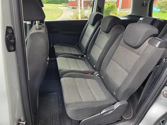 Volkswagen Sharan 2011 photo 5