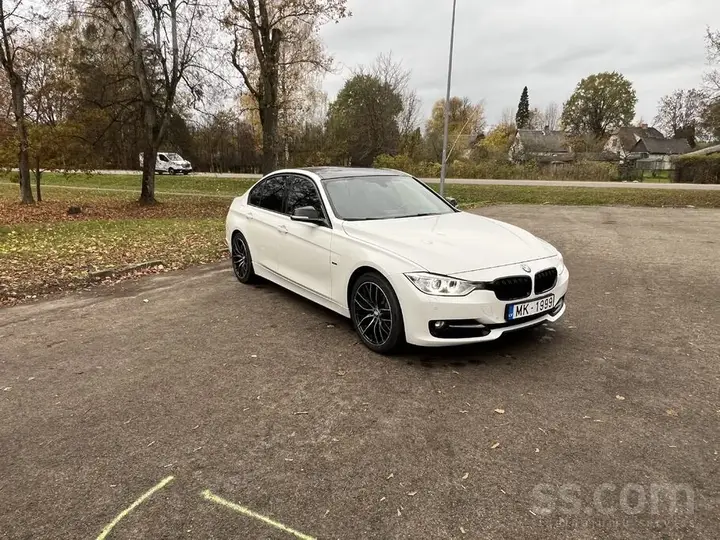 BMW 320D 2012 photo 4