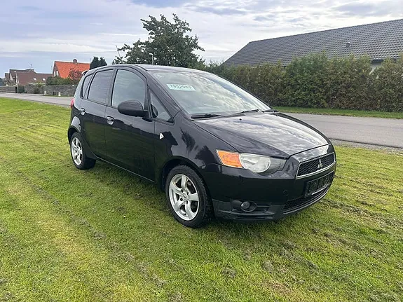 Mitsubishi Colt 2011 photo 3