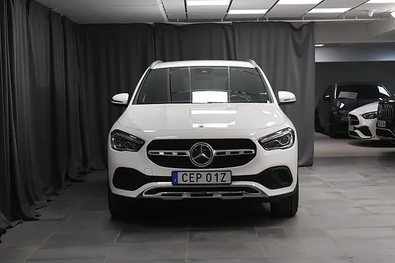 Mercedes-Benz Gla180 2023 photo 4