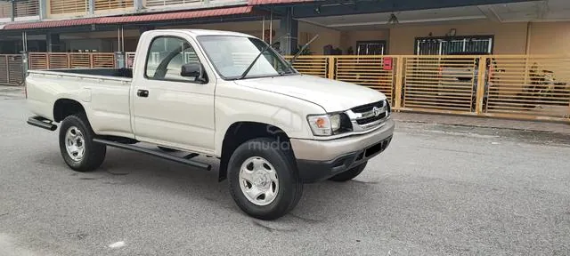 Toyota Hilux Sr
