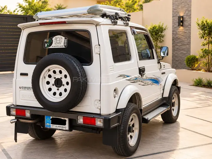 Suzuki Samurai