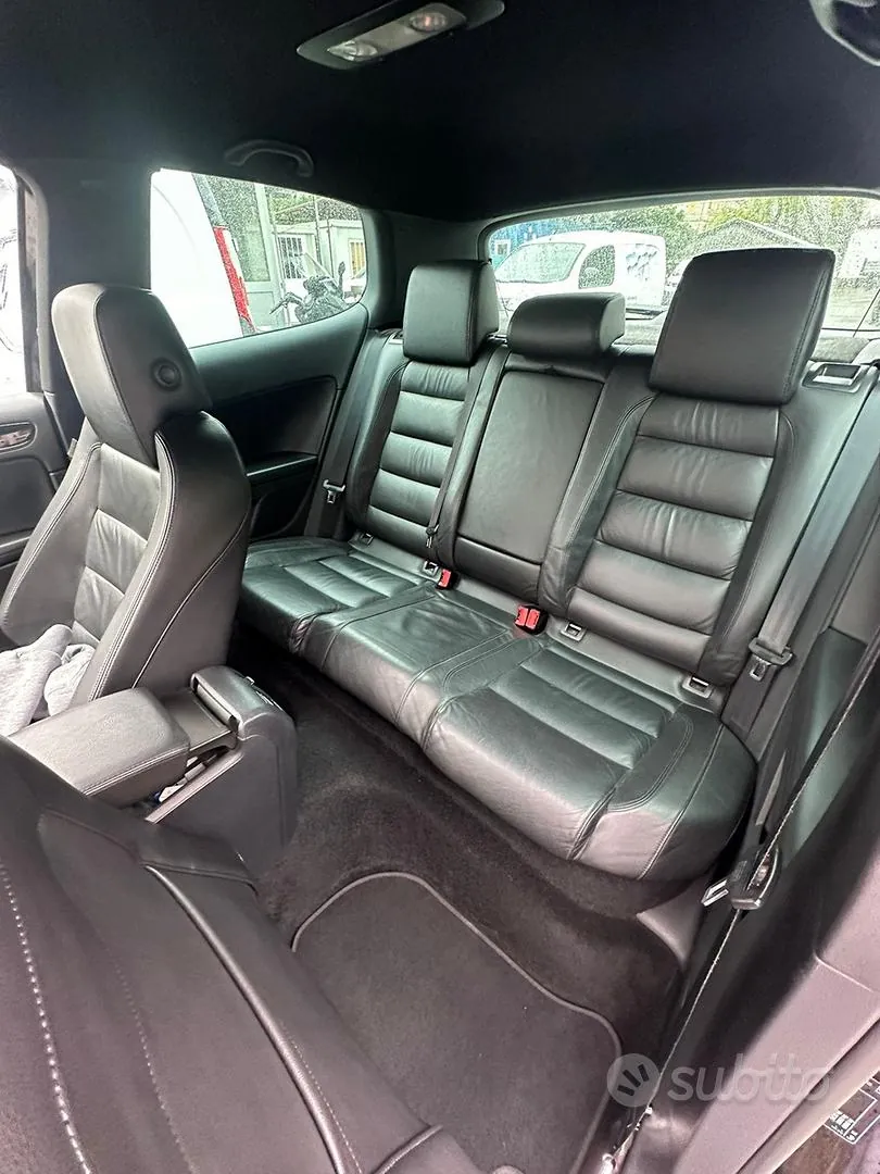 Volkswagen Golf 2010 photo 5