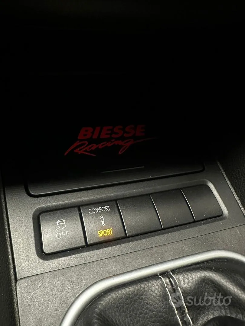 Volkswagen Golf 2010 photo 4