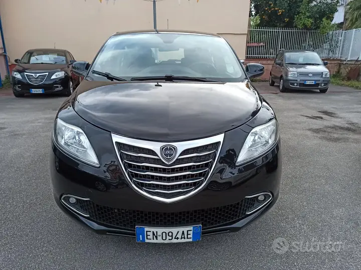 Lancia Ypsilon 2012 photo 3