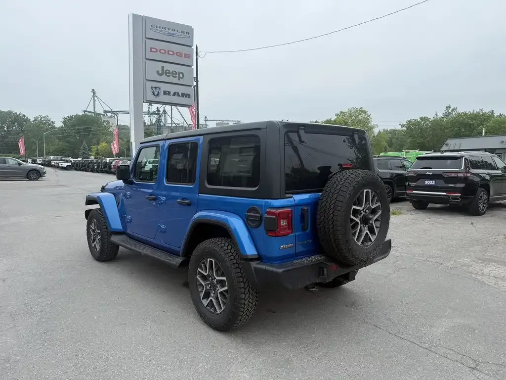 Jeep Wrangler 2026 photo 3