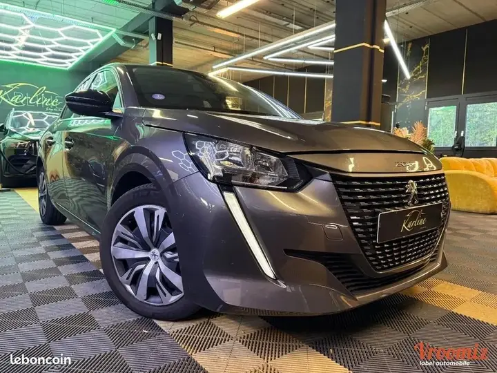 Peugeot 208 2023 photo 3
