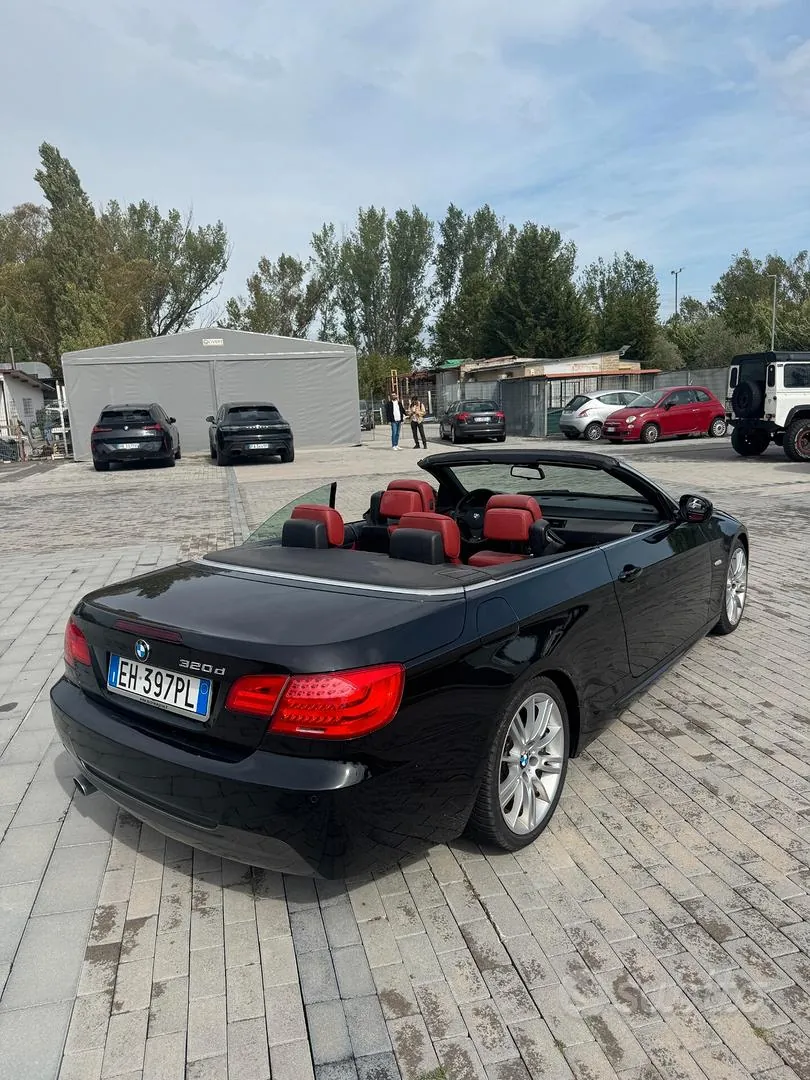 BMW 320D 2011 photo 2