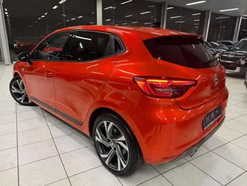 Renault Clio 2023 photo 2