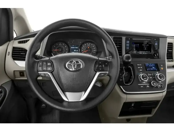 Toyota Sienna 2016 photo 4