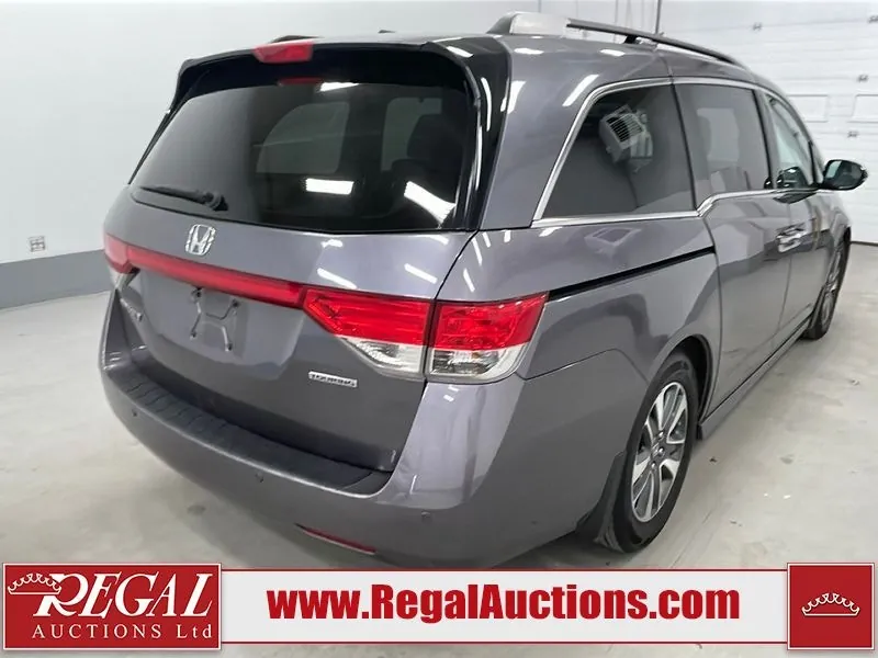 Honda Odyssey 2015 photo 3