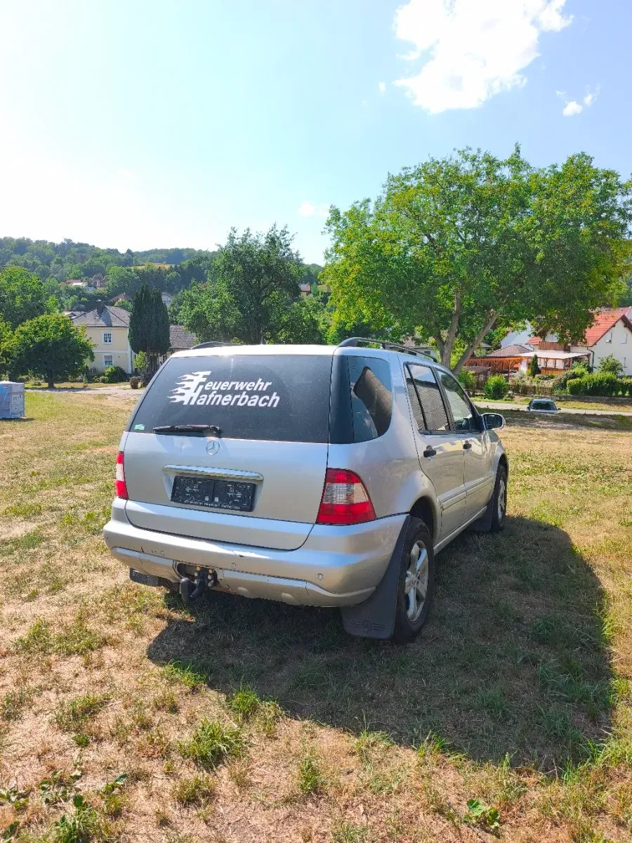 Mercedes-Benz M-Class 2005 photo 3