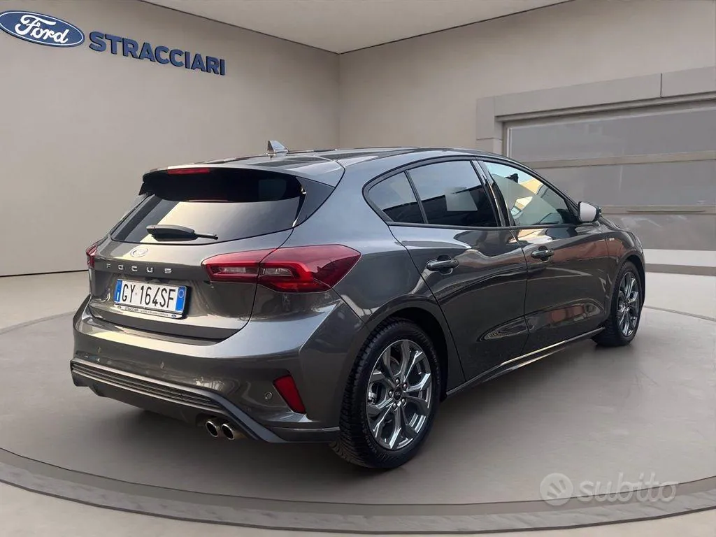 Ford Focus 2025 photo 4