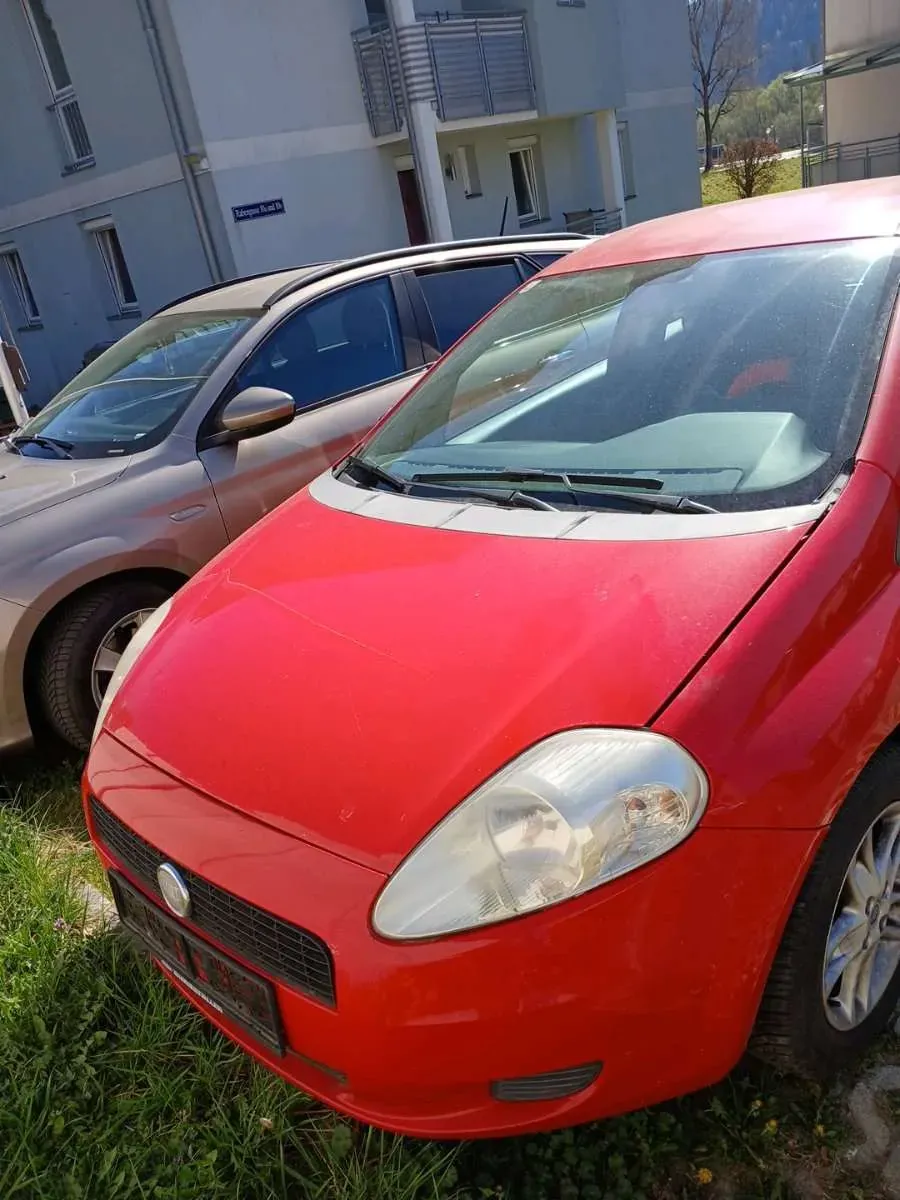 Fiat Grande Punto 2010 photo 3