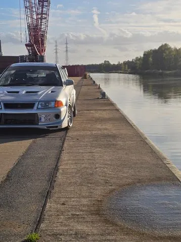 Mitsubishi Lancer Evolution V