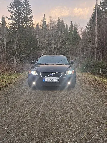 Volvo V50 2011 photo 5