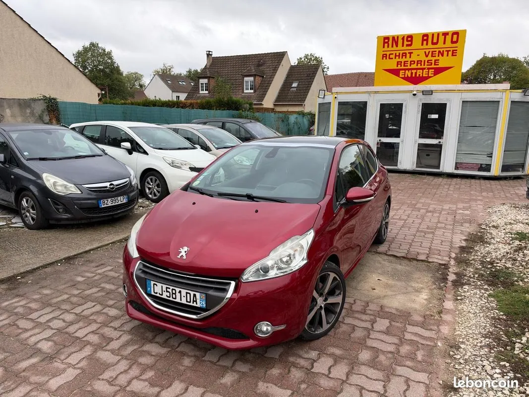 Peugeot 208