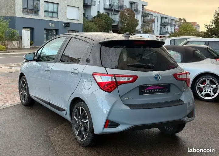 Toyota Yaris 2018 photo 2