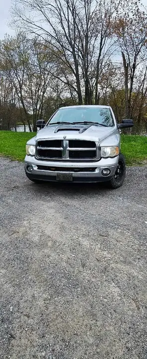 Dodge Ram 1500 2003 photo 2