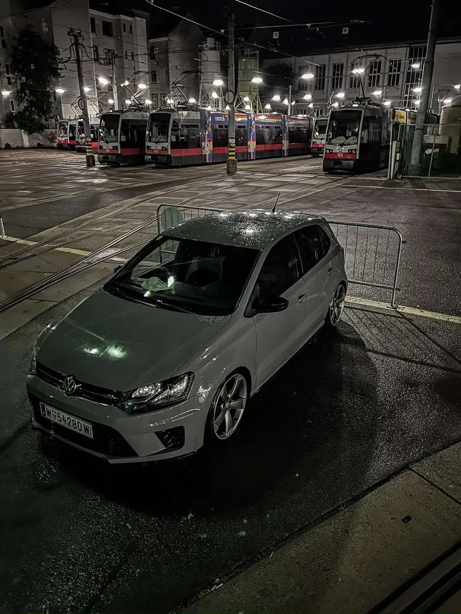 Volkswagen Polo 2014 photo 2