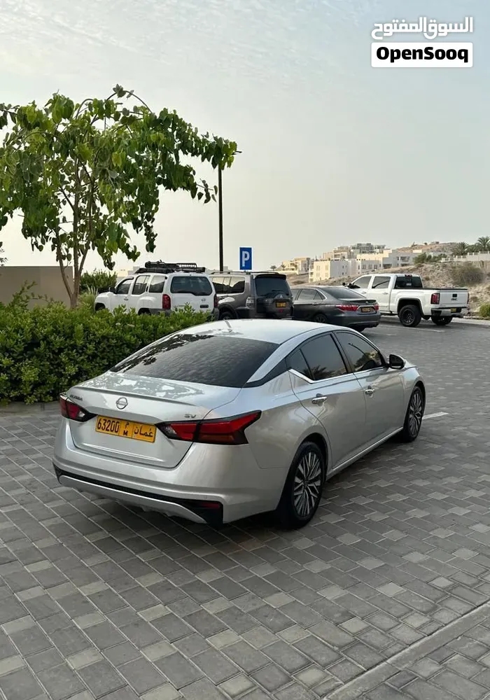 Nissan Altima 2023 photo 2