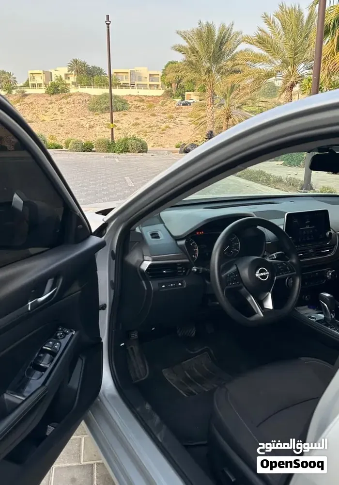 Nissan Altima 2023 photo 4