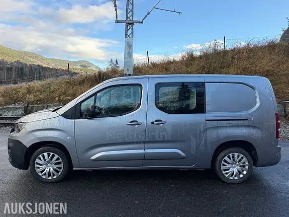 Peugeot Partner 2021 photo 2