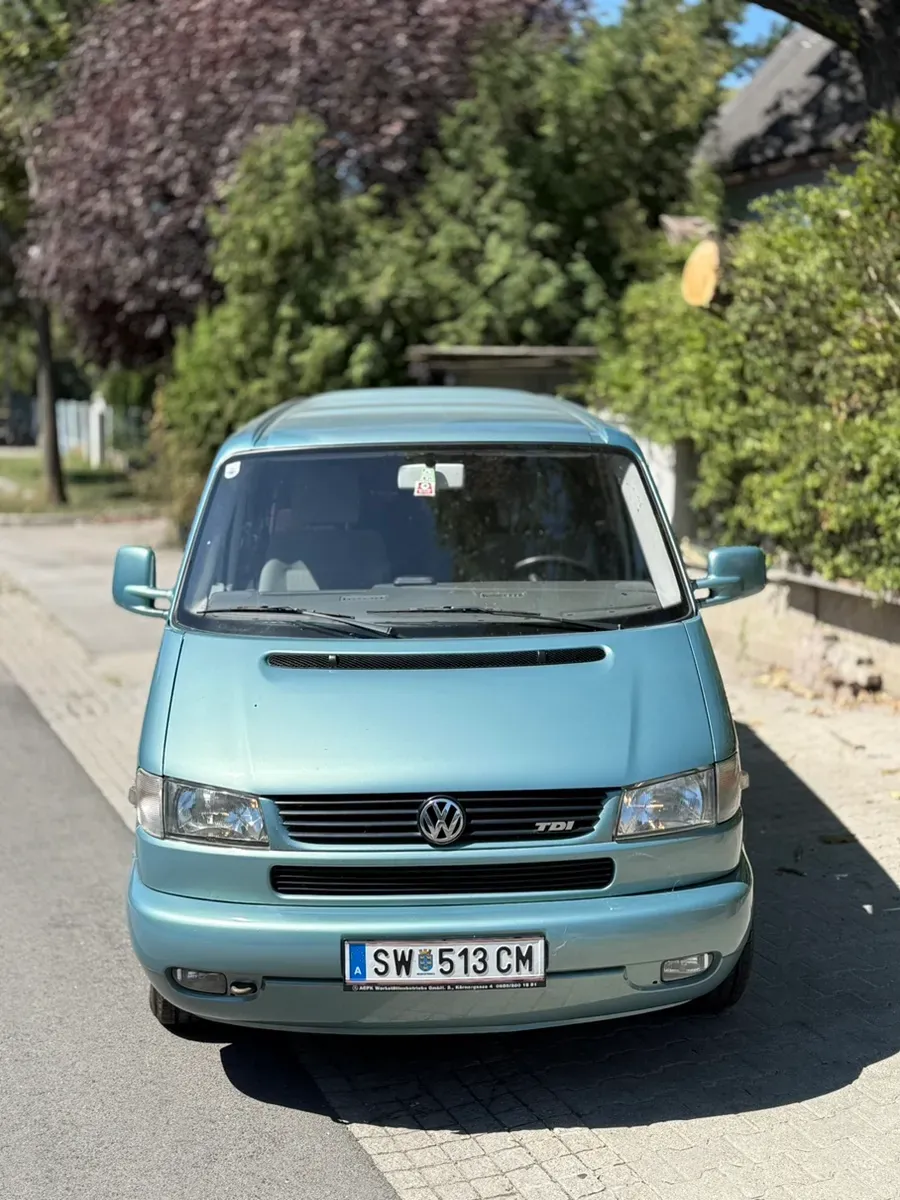 Volkswagen T4 2002 photo 2