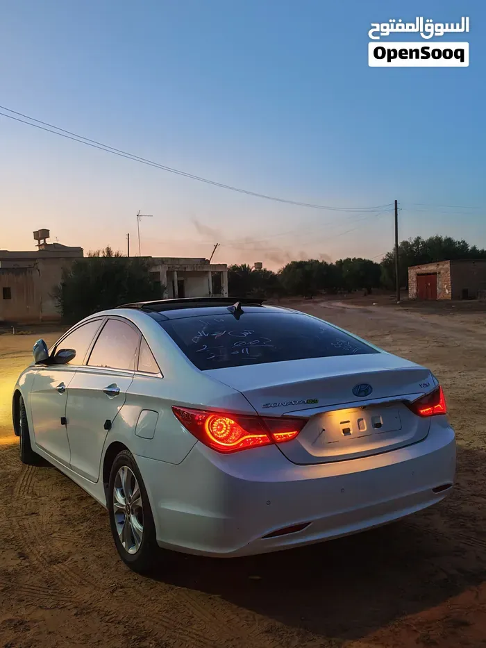 Hyundai Sonata 2011 photo 3