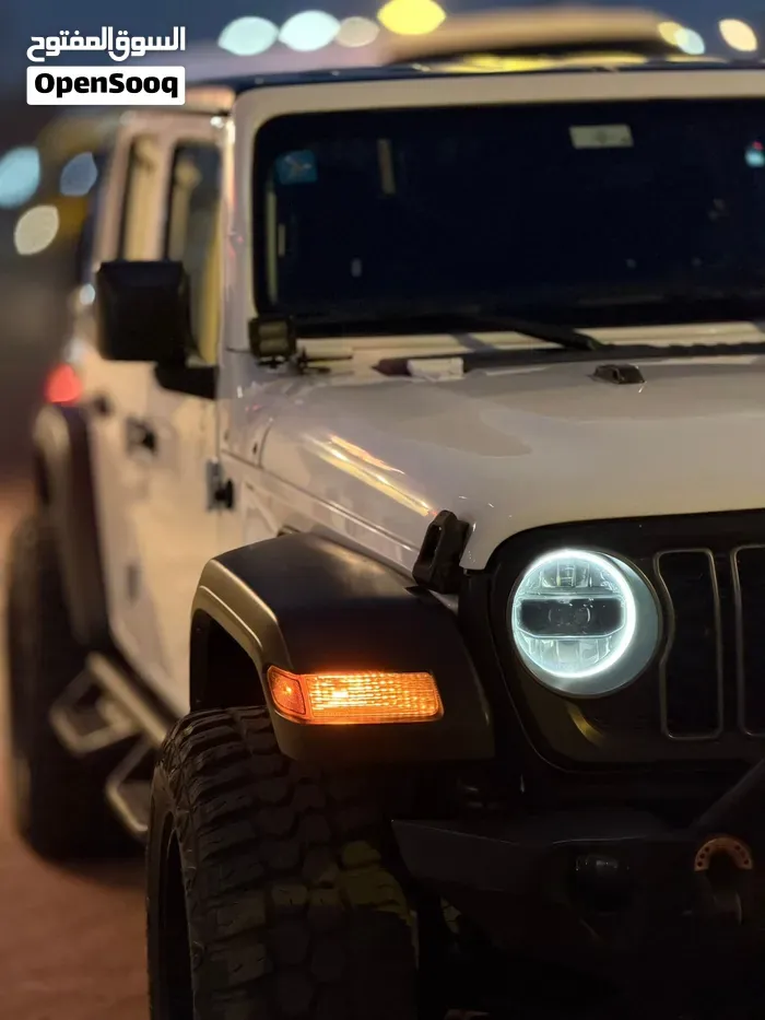 Jeep Wrangler 2023 photo 2