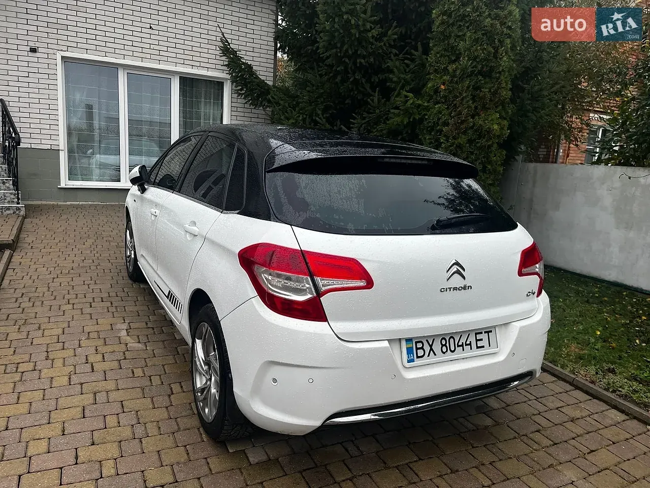 Citroen C4 2011 photo 4