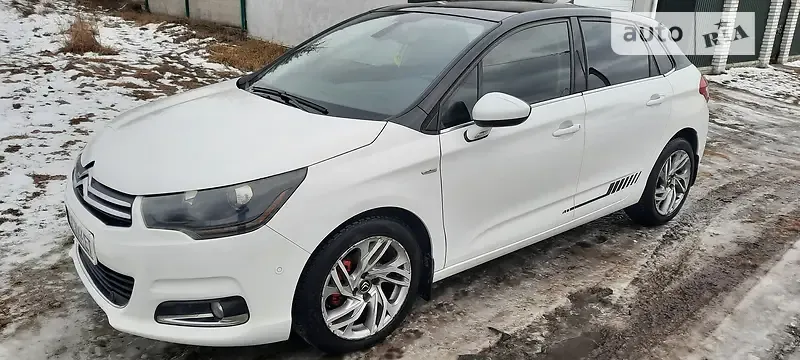 Citroen C4 2011 photo 5