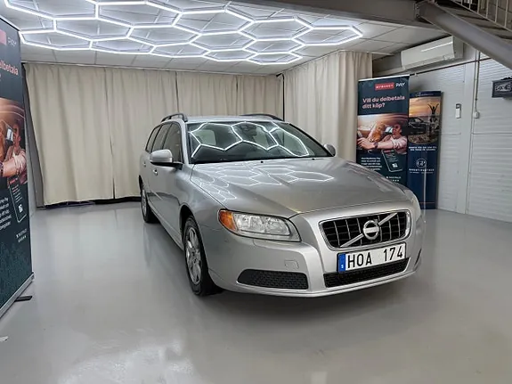 Volvo V70 2012 photo 3