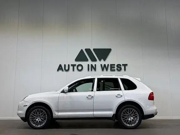 Porsche Cayenne 2010 photo 3