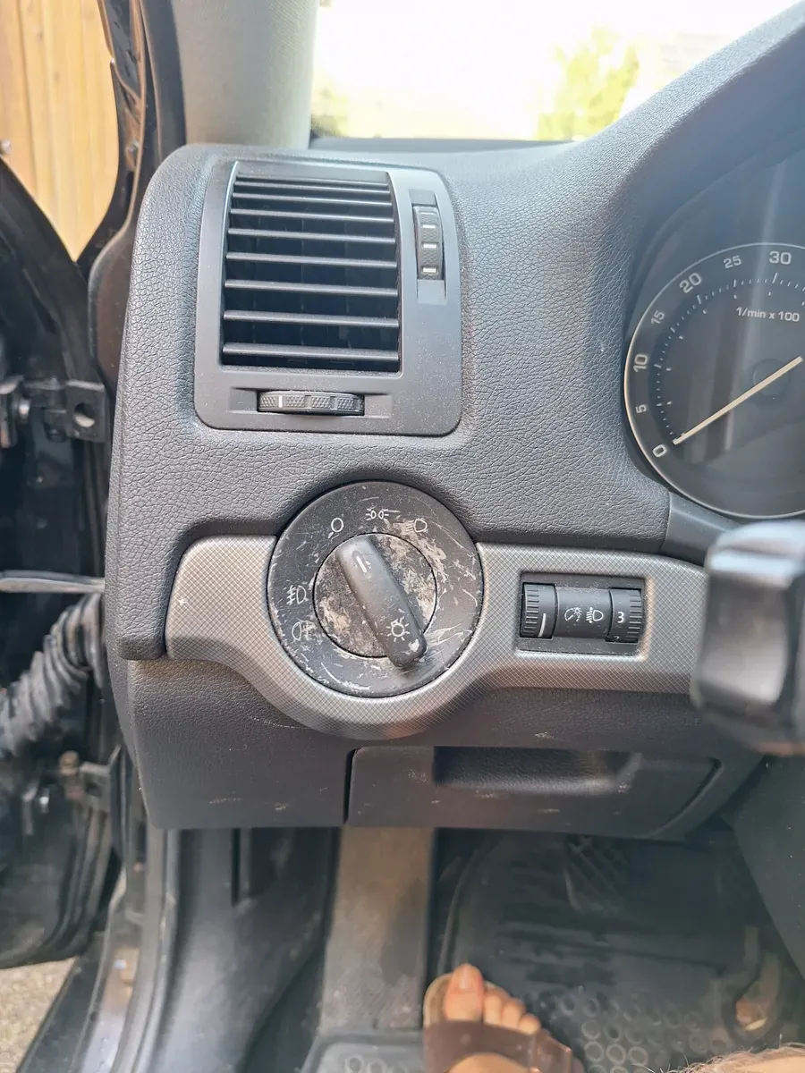 Skoda Octavia 2005 photo 2