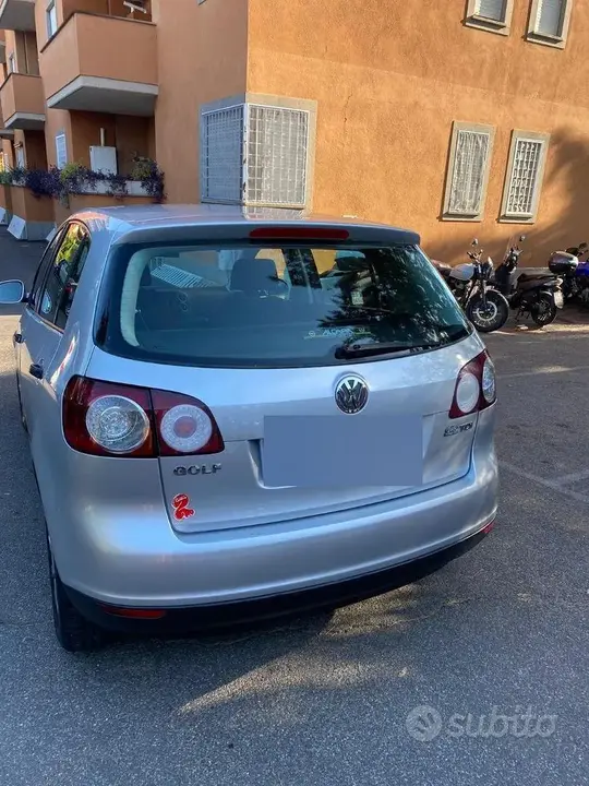 Volkswagen Golf 2005 photo 2