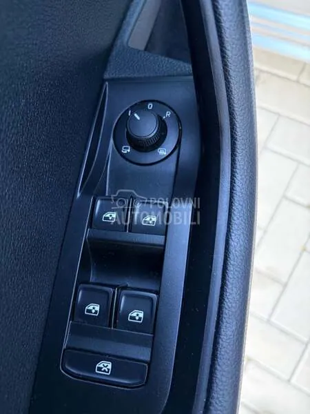 Skoda Superb 2017 photo 5