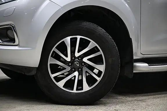 Nissan Navara 2017 photo 2