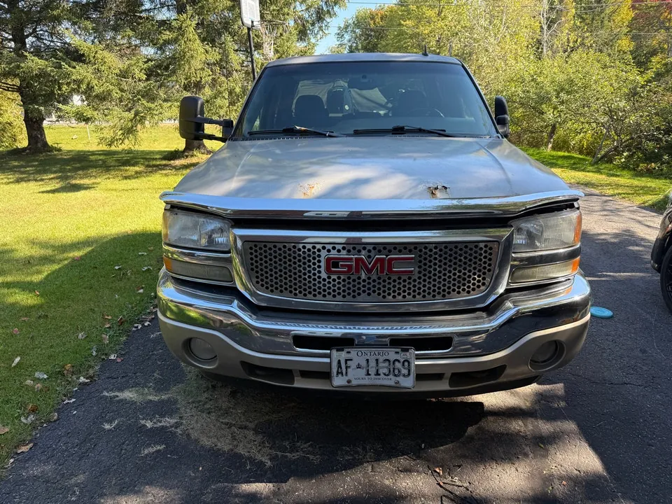 GMC Sierra 1500 2006 photo 2