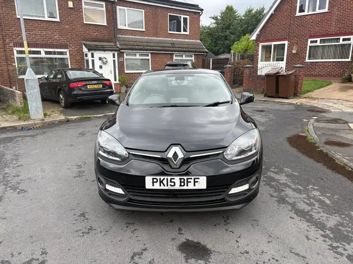 Renault Megane 2015 photo 2